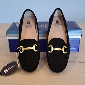 NIB White Mountain Scotch Black Leather Loafers Women's Size 6.5